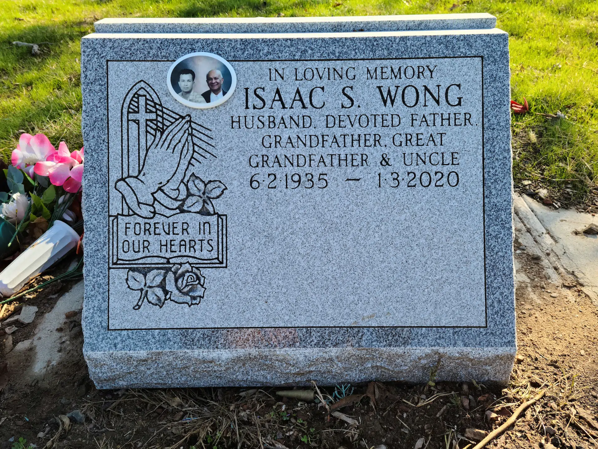 Granite Grave Monument hand-carved by Grave Monument Guide in NJ — image 1
